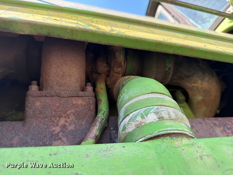 image for item FG0783 1974 John Deere 4430 tractor