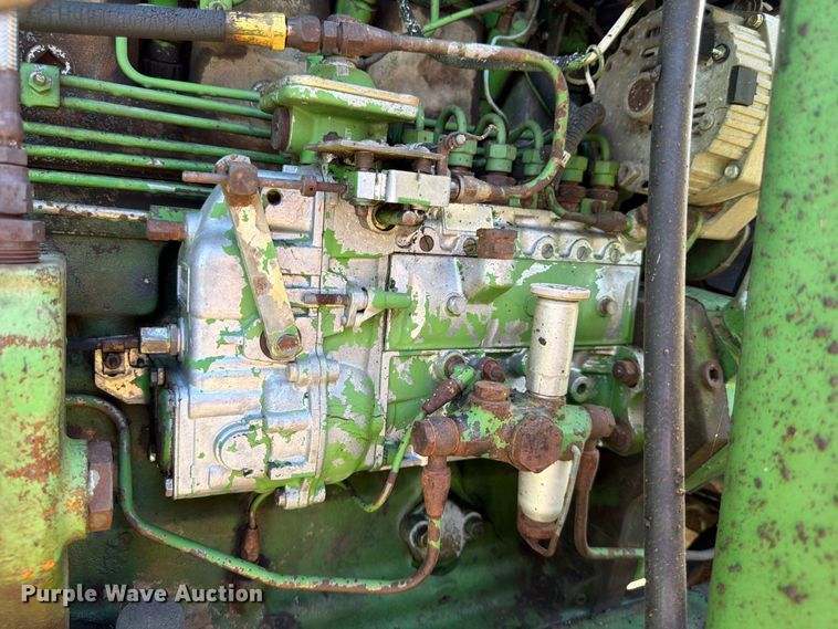 image for item FG0783 1974 John Deere 4430 tractor