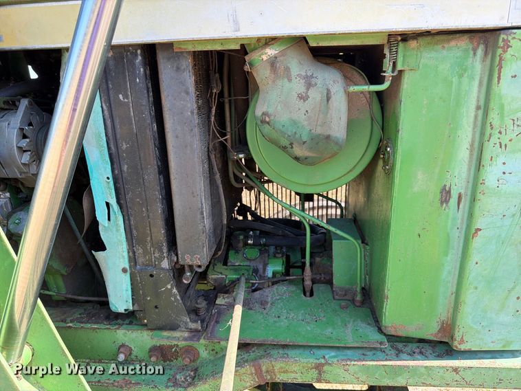 image for item FG0783 1974 John Deere 4430 tractor