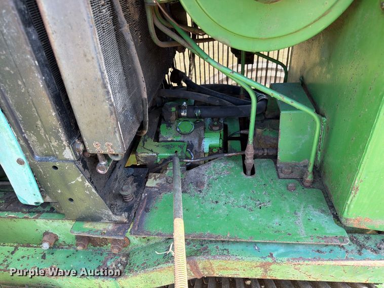 image for item FG0783 1974 John Deere 4430 tractor