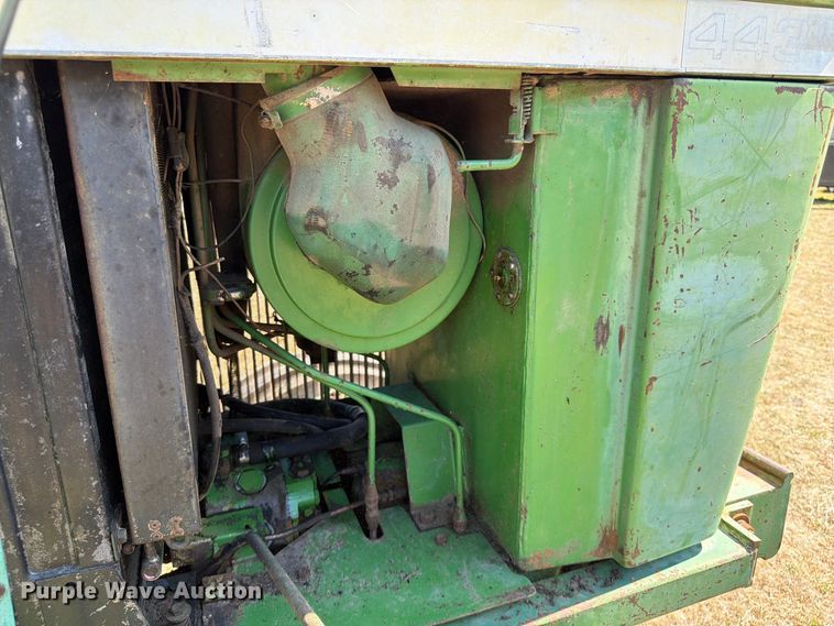 image for item FG0783 1974 John Deere 4430 tractor