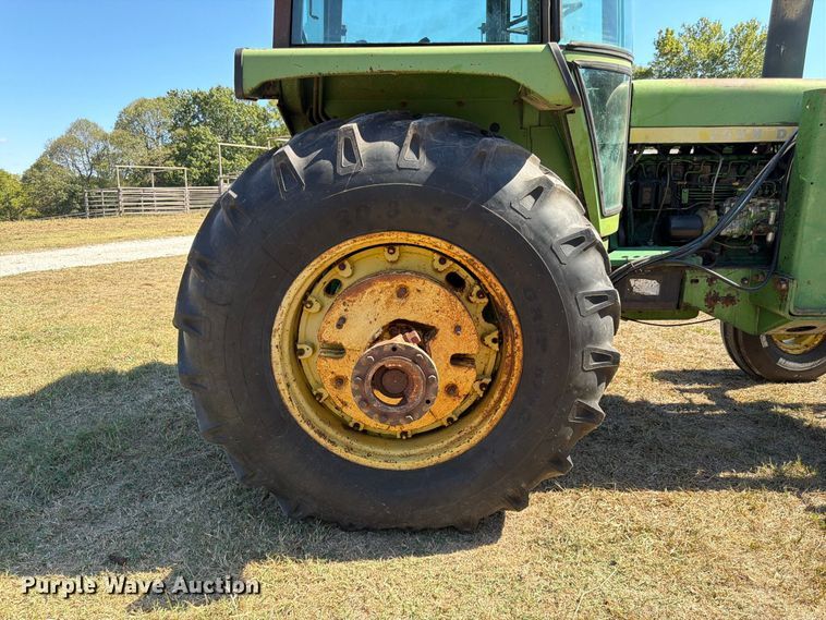 image for item FG0783 1974 John Deere 4430 tractor