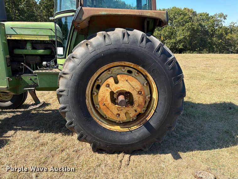image for item FG0783 1974 John Deere 4430 tractor