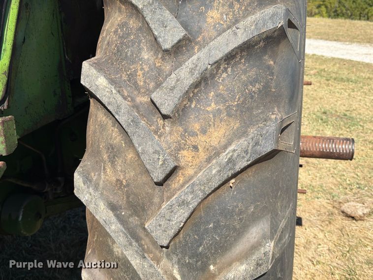 image for item FG0783 1974 John Deere 4430 tractor