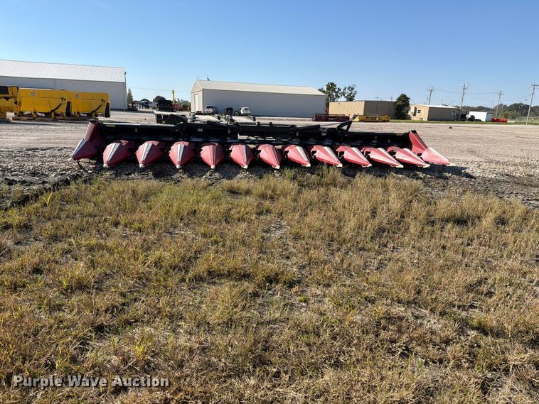 image for item FH6455 2014 Olimac Drago NR12 corn head
