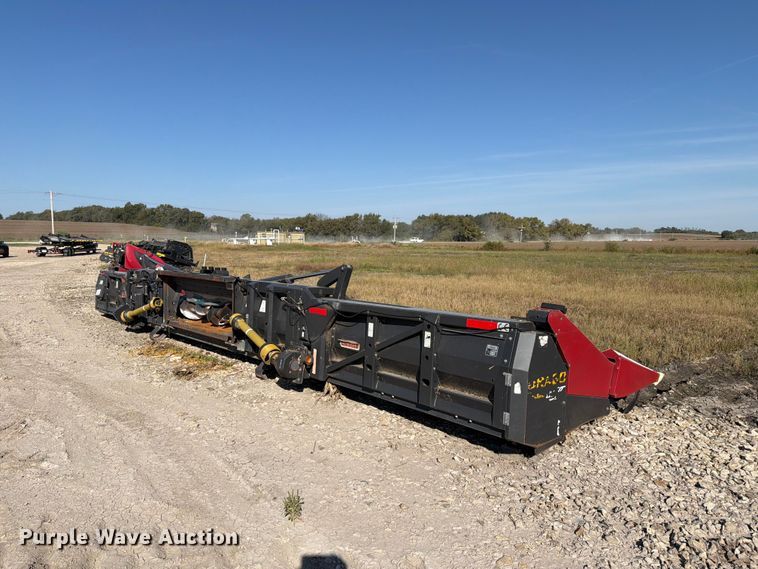 image for item FH6455 2014 Olimac Drago NR12 corn head