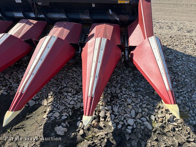 image for item FH6455 2014 Olimac Drago NR12 corn head