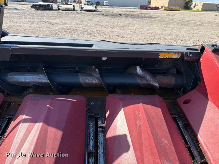image for item FH6455 2014 Olimac Drago NR12 corn head