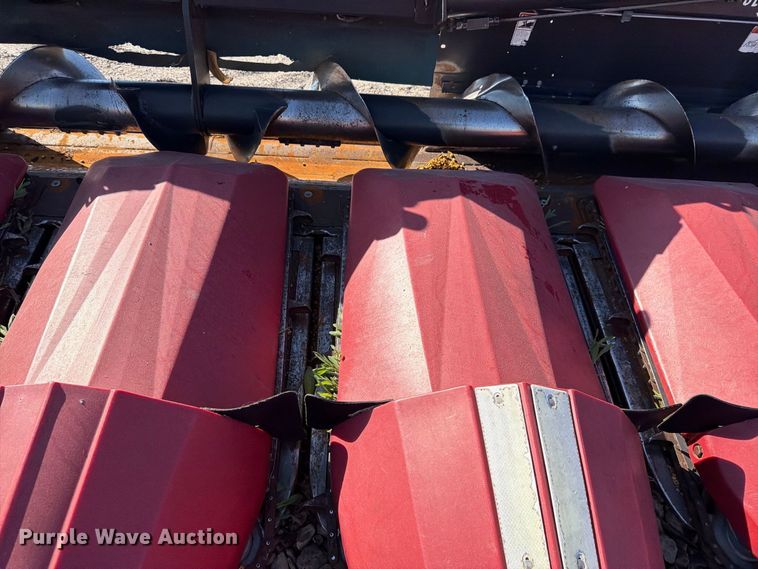 image for item FH6455 2014 Olimac Drago NR12 corn head
