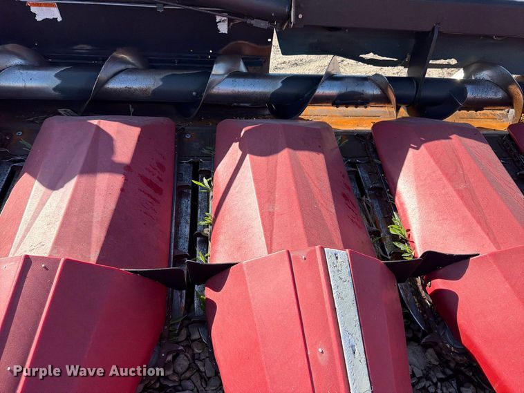 image for item FH6455 2014 Olimac Drago NR12 corn head