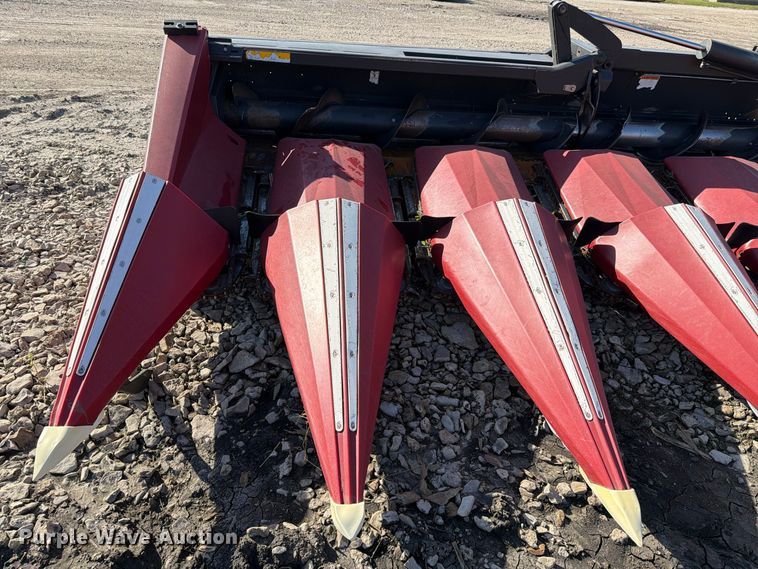 image for item FH6455 2014 Olimac Drago NR12 corn head