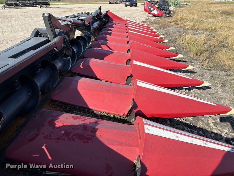 image for item FH6455 2014 Olimac Drago NR12 corn head