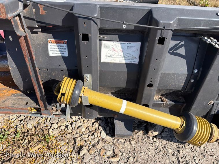 image for item FH6455 2014 Olimac Drago NR12 corn head