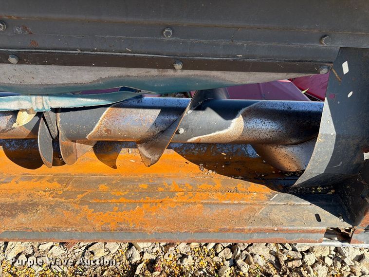 image for item FH6455 2014 Olimac Drago NR12 corn head