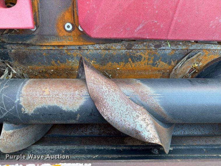 image for item FH6455 2014 Olimac Drago NR12 corn head