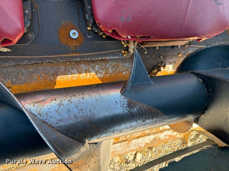 image for item FH6455 2014 Olimac Drago NR12 corn head