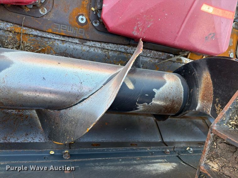 image for item FH6455 2014 Olimac Drago NR12 corn head