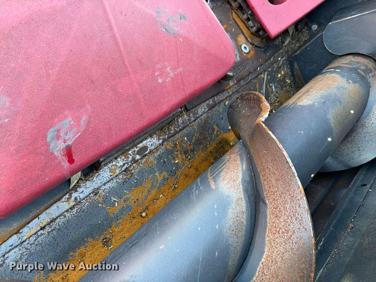 image for item FH6455 2014 Olimac Drago NR12 corn head