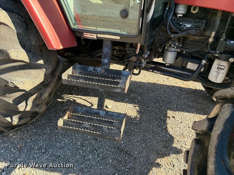 image for item FK3818 2003 Case IH JX90U tractor