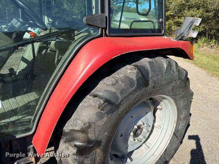 image for item FK3818 2003 Case IH JX90U tractor