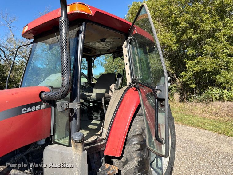 image for item FK3818 2003 Case IH JX90U tractor