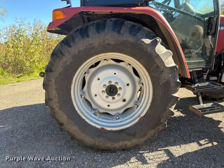 image for item FK3818 2003 Case IH JX90U tractor
