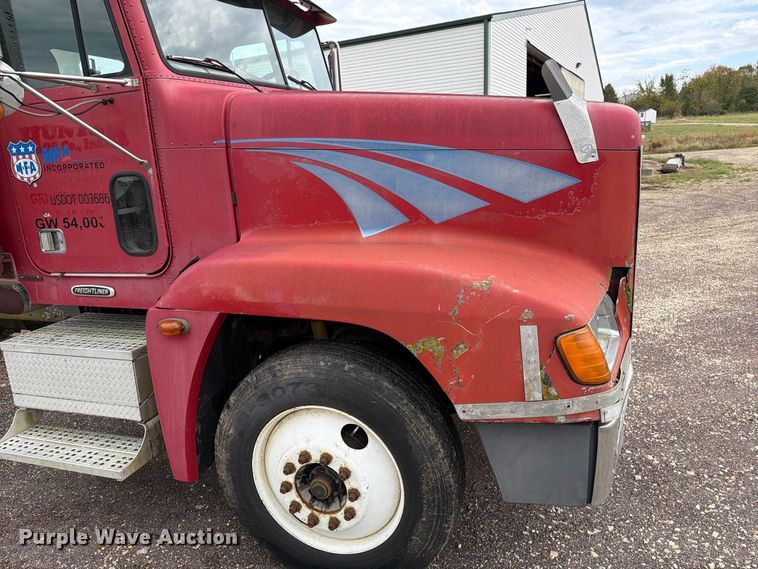 image for item FM6547 1997 Freightliner FLD120 fertilizer delivery truck