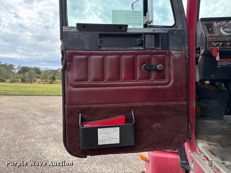 image for item FM6547 1997 Freightliner FLD120 fertilizer delivery truck