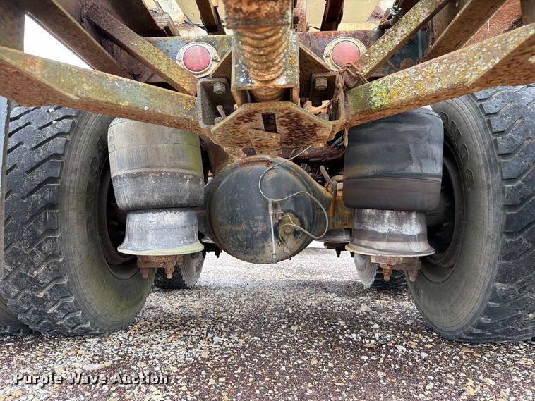 image for item FM6547 1997 Freightliner FLD120 fertilizer delivery truck