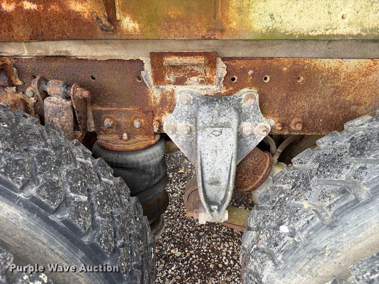 image for item FM6547 1997 Freightliner FLD120 fertilizer delivery truck