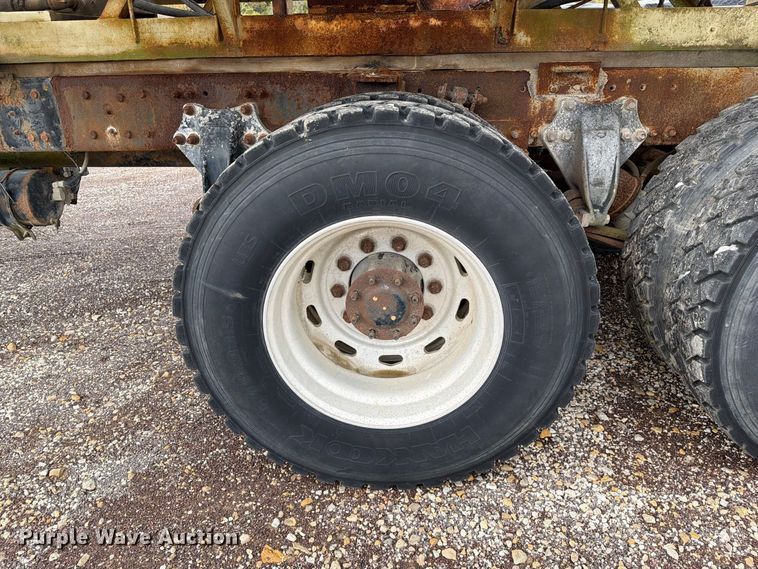 image for item FM6547 1997 Freightliner FLD120 fertilizer delivery truck