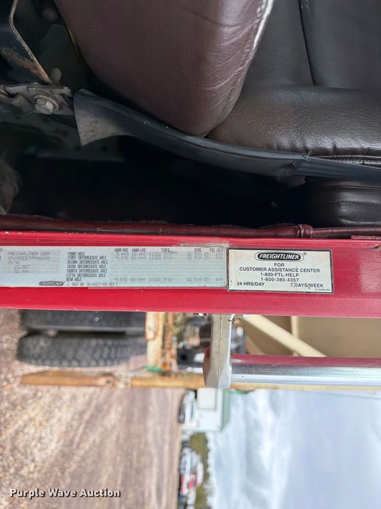 image for item FM6547 1997 Freightliner FLD120 fertilizer delivery truck