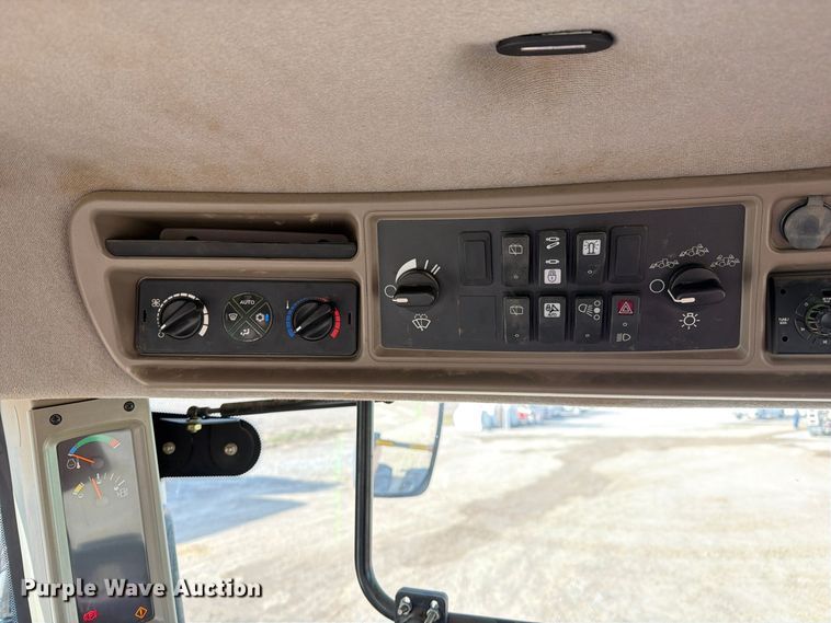 image for item FM6604 2013 Case IH Steiger 450 4WD tractor