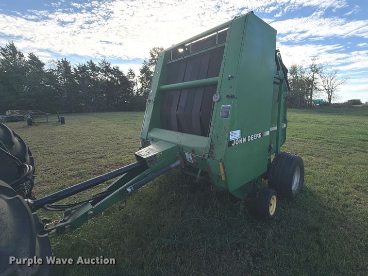 image for item FN2677 1995 John Deere 535 round baler