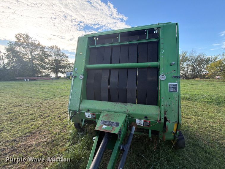image for item FN2677 1995 John Deere 535 round baler
