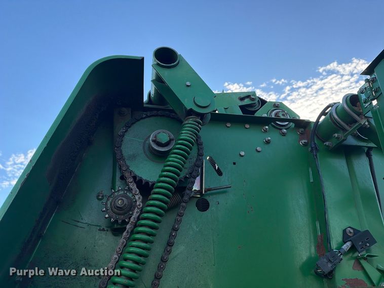 image for item FN2677 1995 John Deere 535 round baler