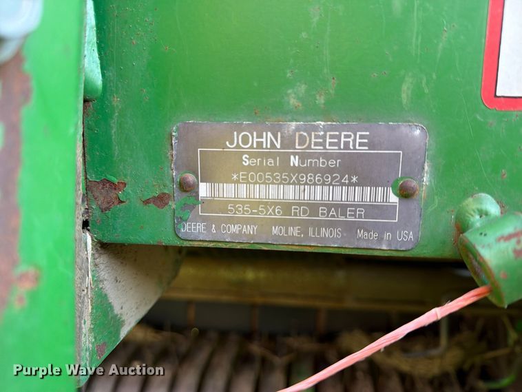 image for item FN2677 1995 John Deere 535 round baler
