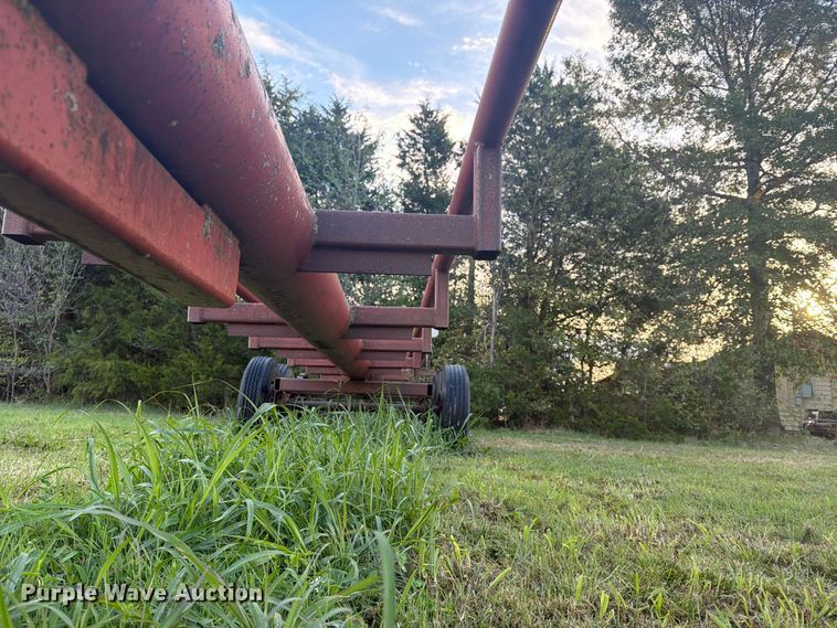 image for item FN2678 King hay trailer