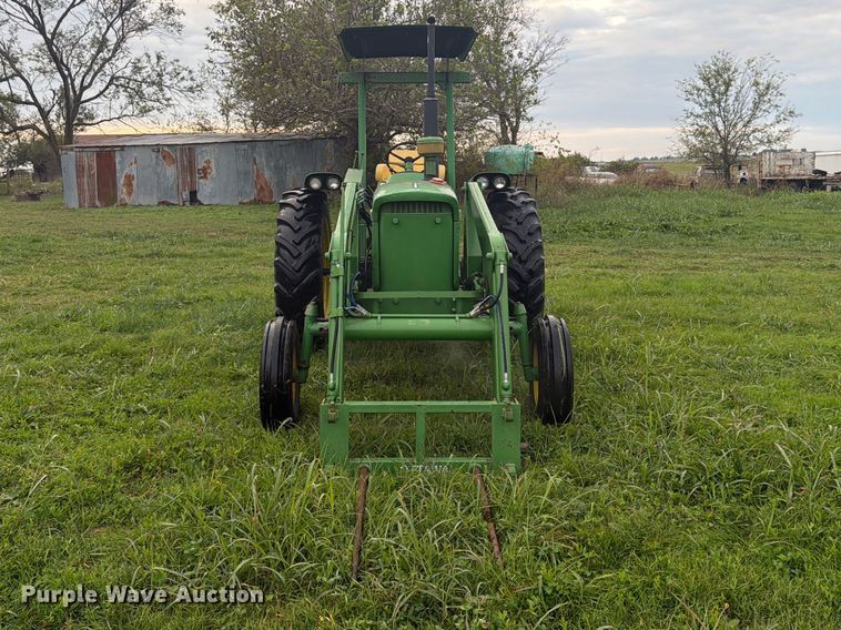 image for item FN2679 1966 John Deere 2510 tractor