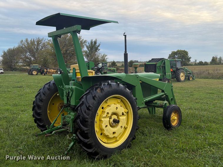 image for item FN2679 1966 John Deere 2510 tractor