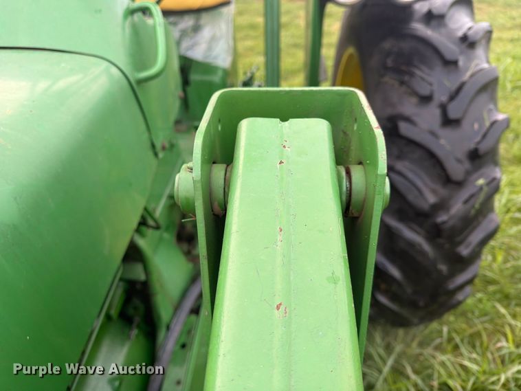 image for item FN2679 1966 John Deere 2510 tractor