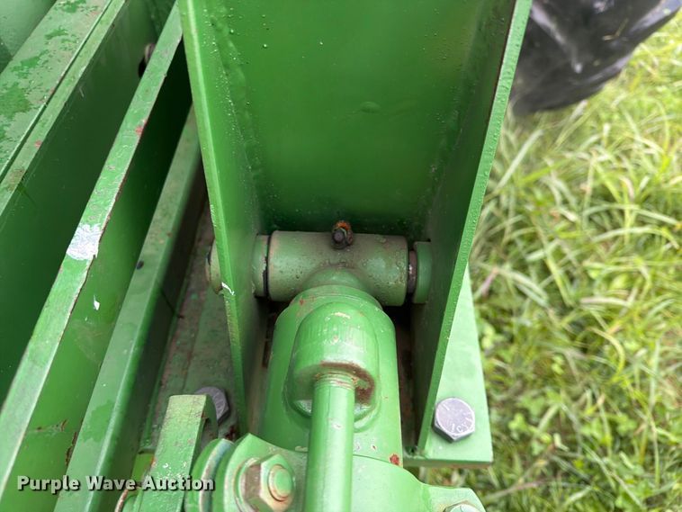 image for item FN2679 1966 John Deere 2510 tractor