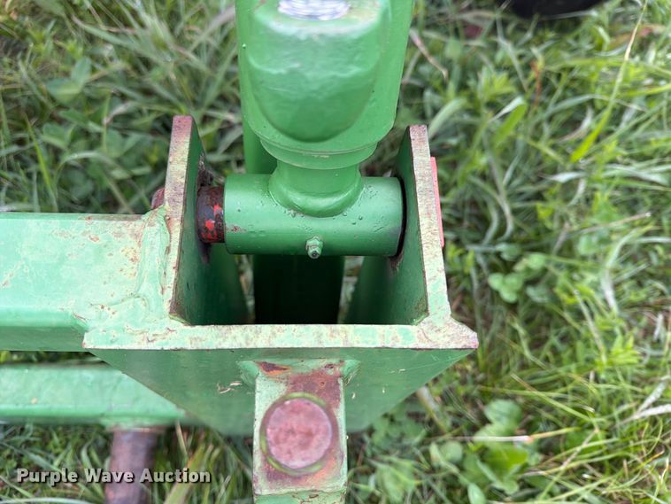 image for item FN2679 1966 John Deere 2510 tractor
