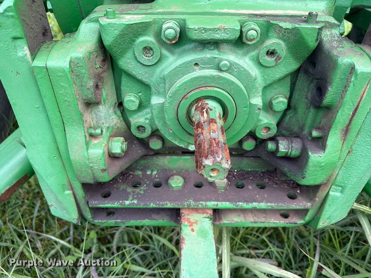 image for item FN2679 1966 John Deere 2510 tractor