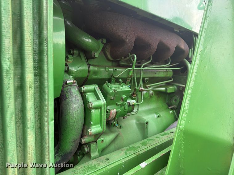 image for item FN2679 1966 John Deere 2510 tractor