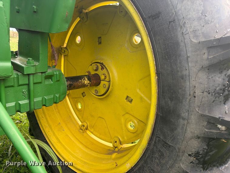 image for item FN2679 1966 John Deere 2510 tractor