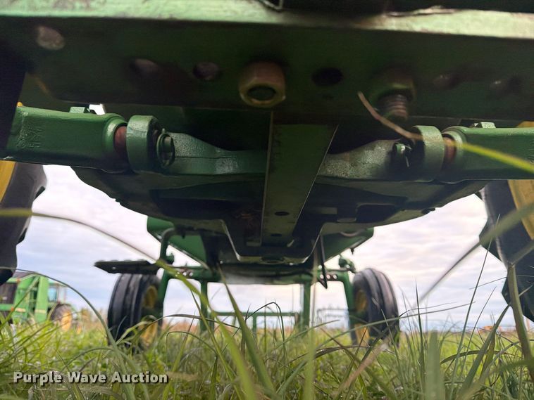 image for item FN2679 1966 John Deere 2510 tractor
