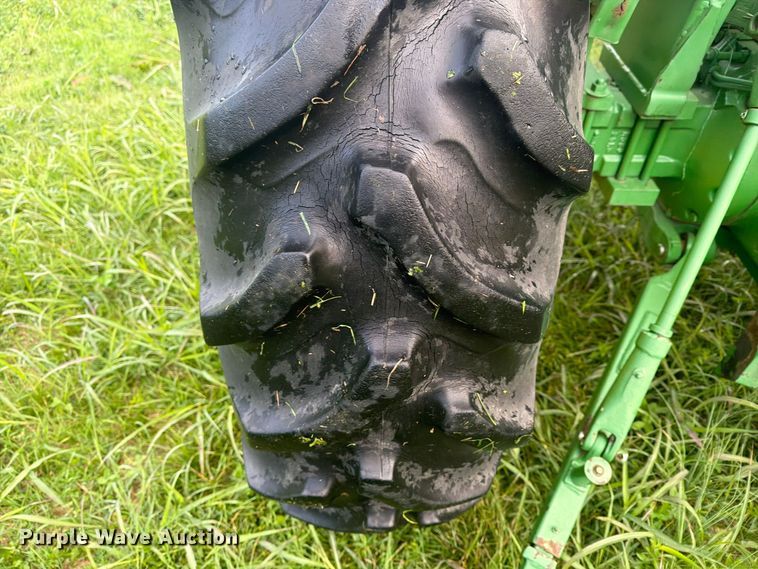 image for item FN2679 1966 John Deere 2510 tractor