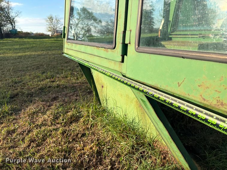 image for item FN2680 Tractor cab