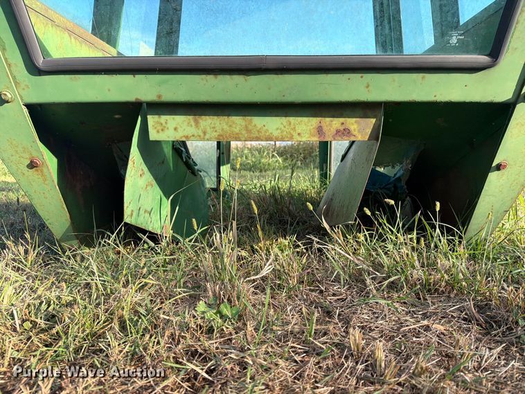 image for item FN2680 Tractor cab